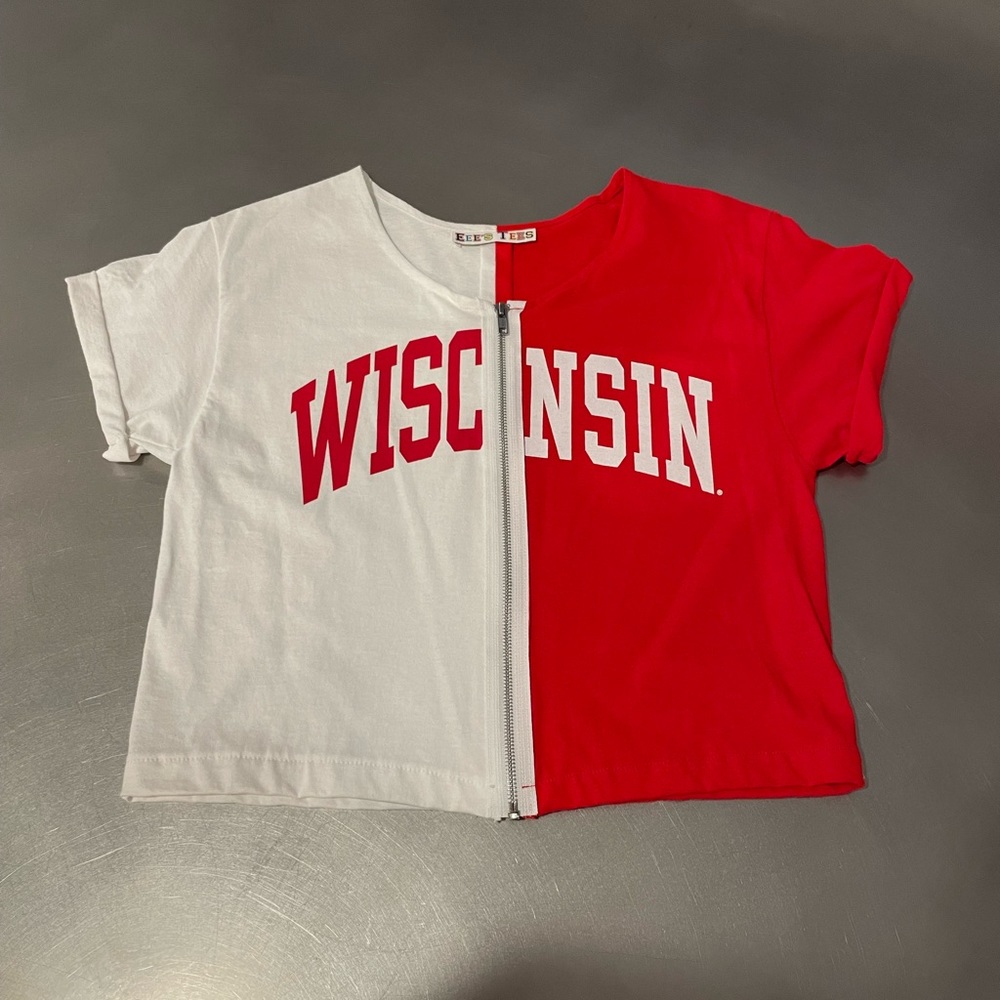 University of Wisconsin short sleeve zip front split T-shirt